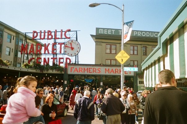 1930762_567784183782_8453_n