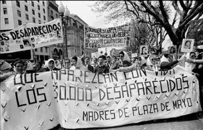 05 IMG Mothers 2ª_Marcha_de_la_Resistencia_9_y_10_diciembre Wikipedia 1982