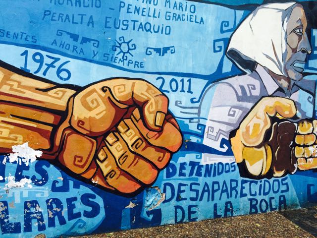 boca moms fist detenidos