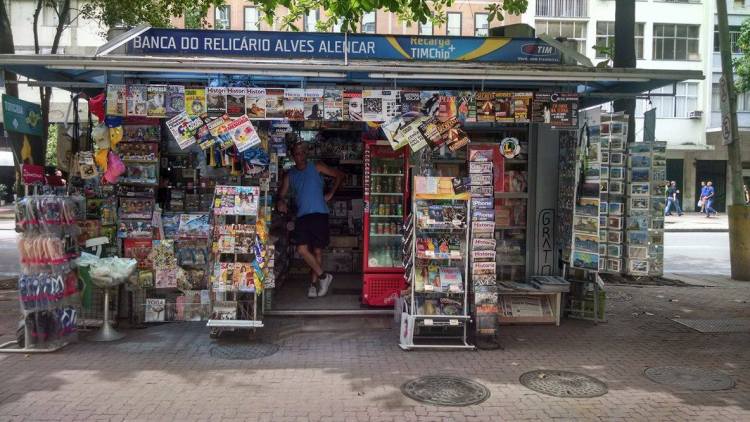 2 newsstand
