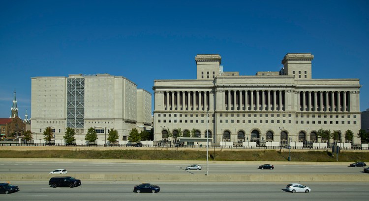 MilwaukeCountyCourthouseandJail