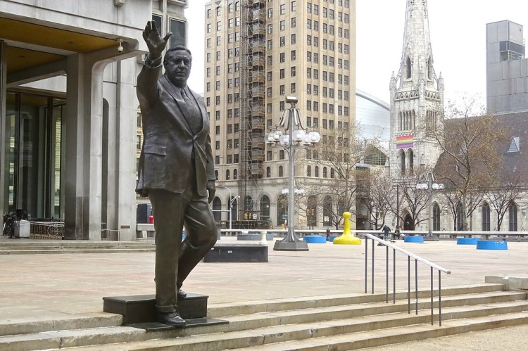 31462735101_4584738817_b